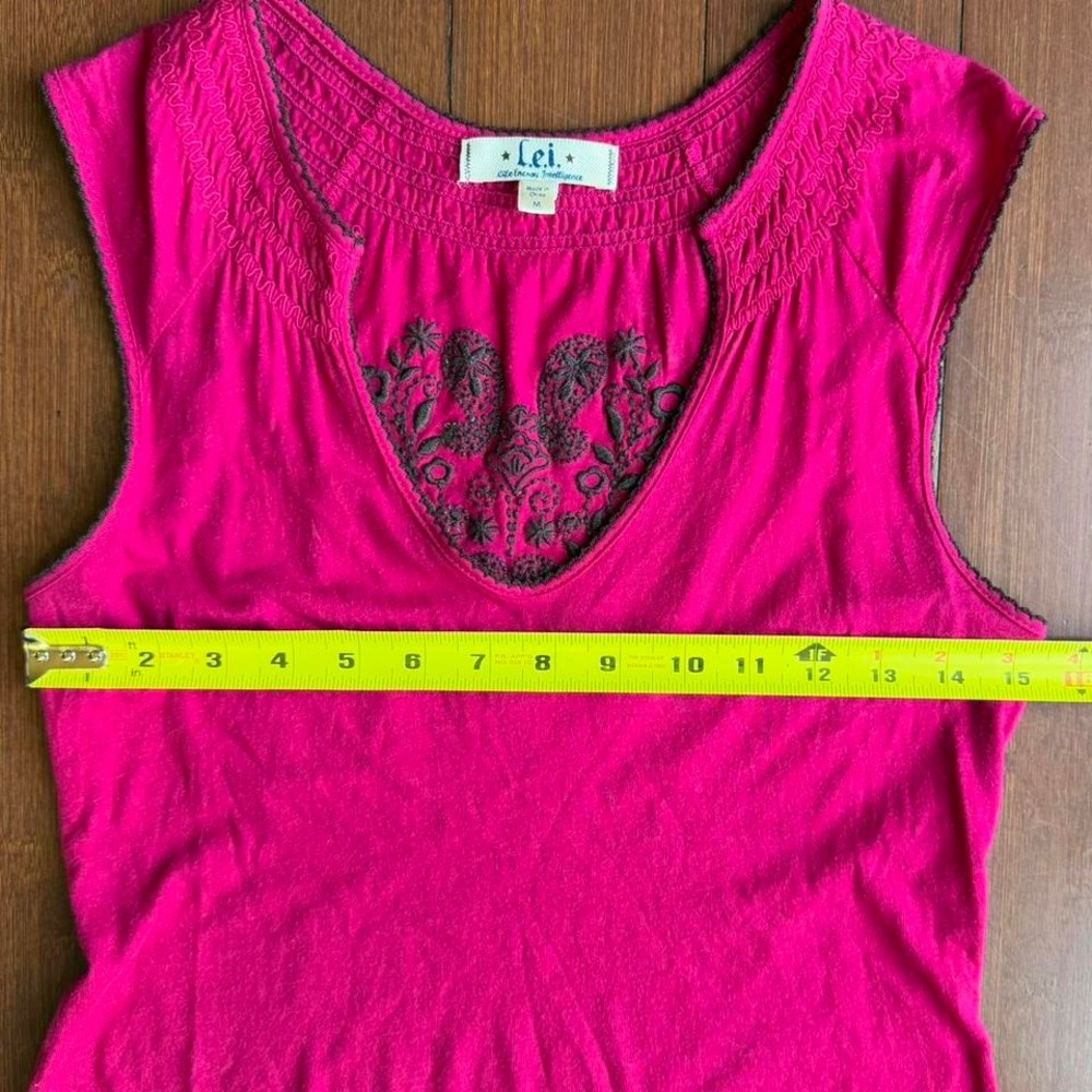 Vintage L.E.I. Fuschia Ruffle Tank - Picture 5 of 6